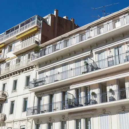 Perfect 2 Bedrooms - Palais Des Festivals 戛纳